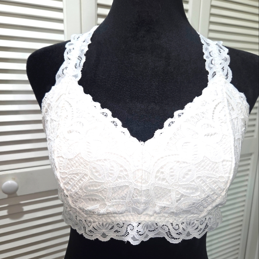 Lace Bralette in White Size M
